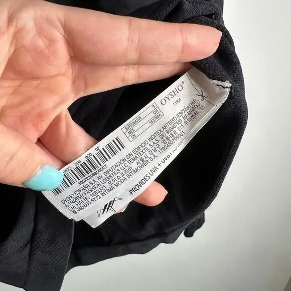 Oysho Black compression 1/4‎ zip pullover with thumb holes - Picture 4 of 5